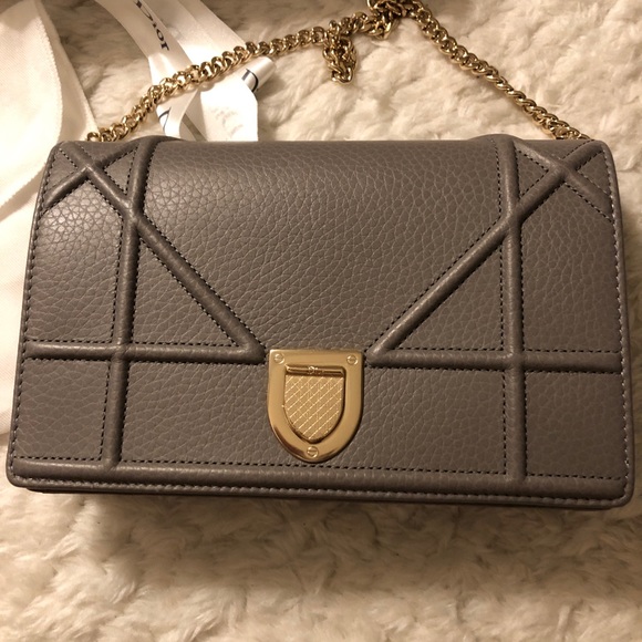 Like brand new dior bag full set - Picture 2 of 9